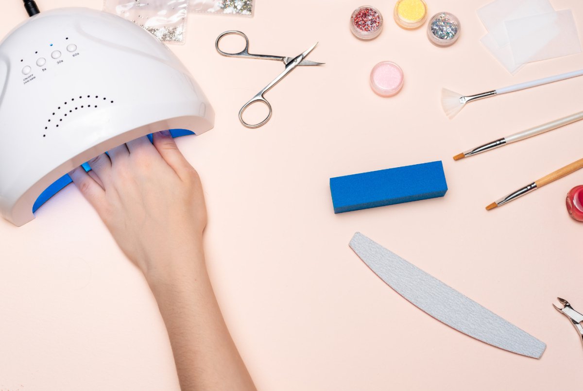 MAKARTT 48W LED UV Professional Nail Lamp with 3 Timer Setting for ... Nail lamp near me