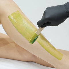 Caronlab Natural Soft Wax Smooth & Remove Pure Olive Oil Strip Wax - Microwavable 800ml CL-2WSOO8